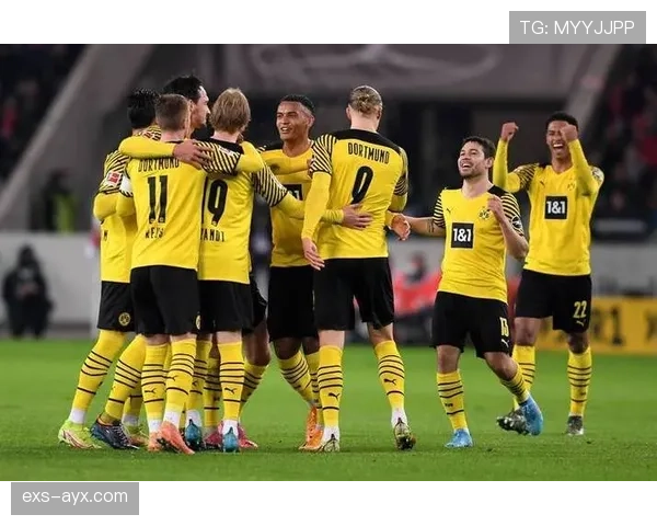 德甲焦点战：多特蒙德状态回升迎强敌，实力对决引关注