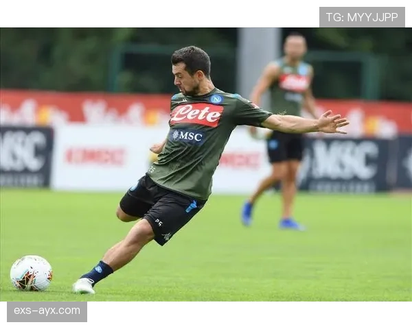 那不勒斯战术大揭秘：逆转胜局背后的制胜关键引热议